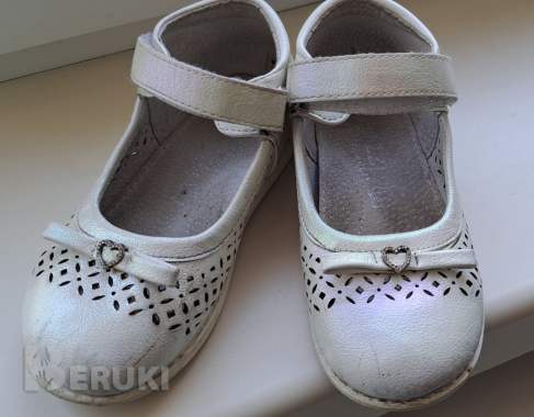Туфли детские белые, р. 27, б. У 3
