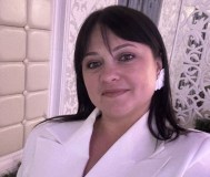 Уверенная ведущая