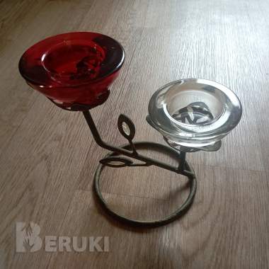 Красивый подсвечник в винтажном стиле 0