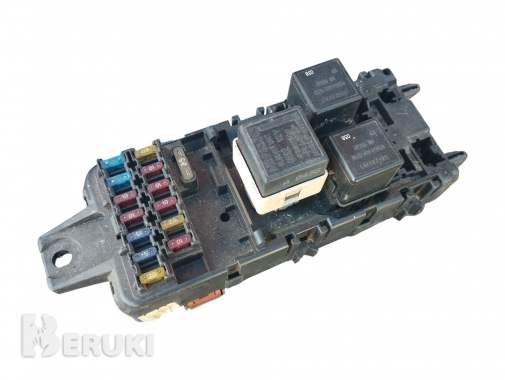 Блок предохранителей mitsubishi carisma 0