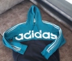 Толстовка adidas.