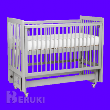 Кроватка детская с маятником 0