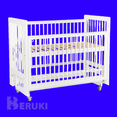 Кроватка детская с маятником 4