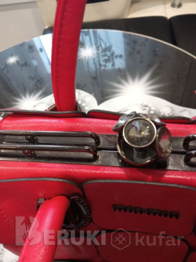 Красная сумка 3