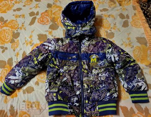 Куртка синяя на мальчика 4-5лет, б. У 3