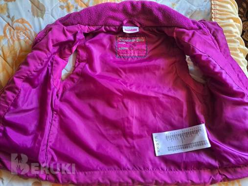 Куртка-жилетка бордовая с карманами на девочку 3-4 1