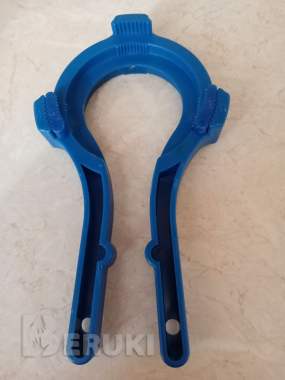 Ключ открывашка для винтовых крышек 0