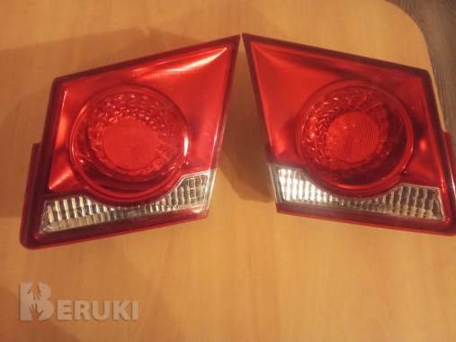 Продам задние фонари 1