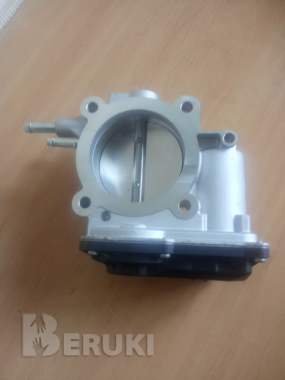 Продам дросильную заслонку тоета раф 4 2