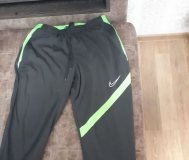 Спортивные брюки nike dri-fit.