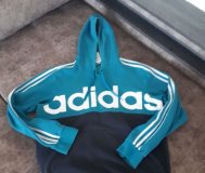 Толстовка adidas.