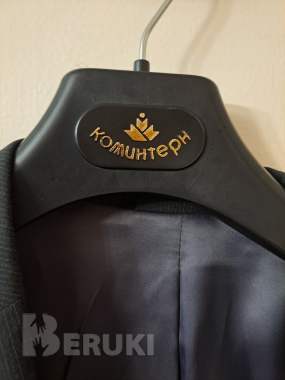 Костюм брючный чёрный-двойка коминтерн, р. 64, б. У пару раз 8