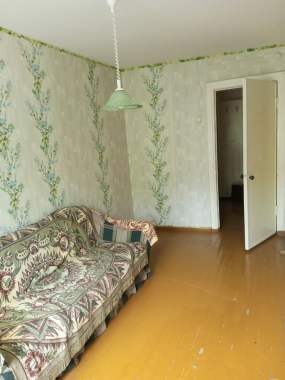 Продам 3х комн квартиру в центре около парка 2