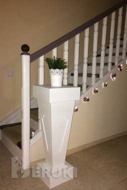 Подставка - колонна для цветов 0