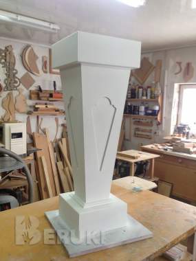 Подставка - колонна для цветов 3