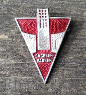 Значок ddr гдр sachsen hausen. Концлагерь заксен-хаузен германия тяжелый эмаль 0