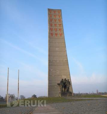 Значок ddr гдр sachsen hausen. Концлагерь заксен-хаузен германия тяжелый эмаль 2