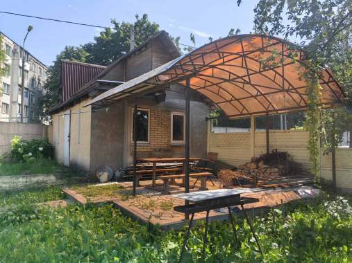 Продам или обменяю на 3-х,4-х комнатную квартиру 2