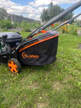 продам газонокосилку бензиновую самоходную Eland 2