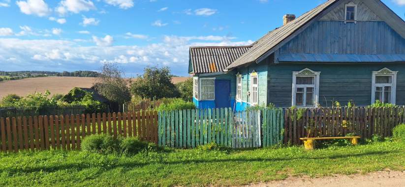 Продаётся дом в деревне.участок 72 сотки. 3