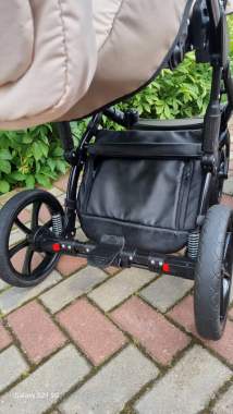 Продаю коляску 2