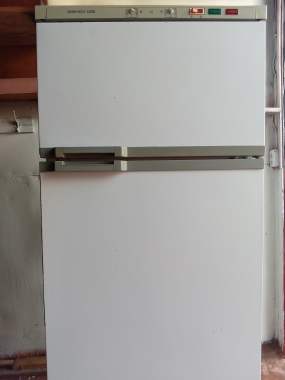 Холодильник 1