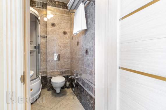 Viр-дом с бaнeй и бассейном «у агавы» 15