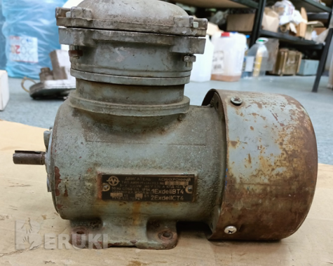 Двигатель асинхронный аим-м63а4у2,5