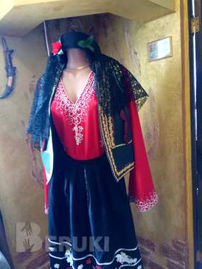 Народные и маскарадные наряды прокат и пошив 0