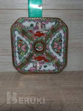 Декоративная тарелка 3