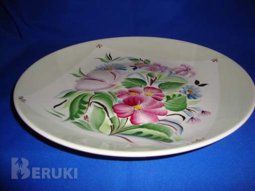 Тарелки различные 4