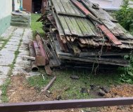 Вывоз старого забора. Вам мешает ваш забор - тогда мы едем к вам