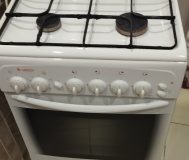 Продам газовую плиту gefest