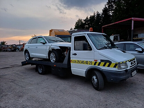 Эвакуатор в Минске. Доставка топлива, Зарядка аккумулятора 2