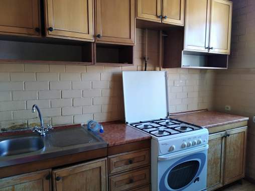 Продам 2комнатную квартиру ул.Островского,16 3