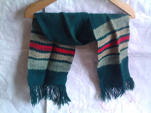 Шарф небольшой.