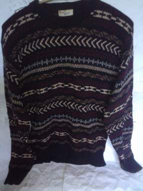 Свитер недорого.