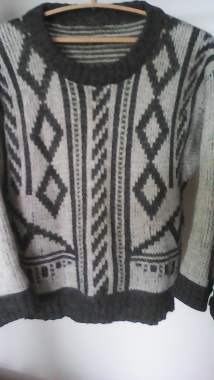 Свитер мужской.