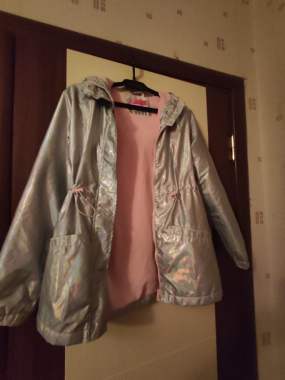 Куртка в отличном состоянии, почта 0