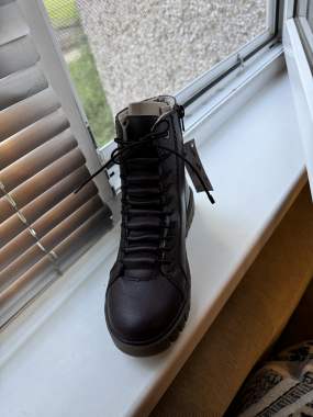 Обувь бренд. 1