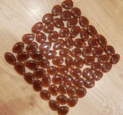 Янтарь эмитация, коньячный цвет 2 шт, 1 шт тем.цв. 2
