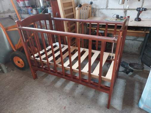 Детская кроватка с матрасом 1