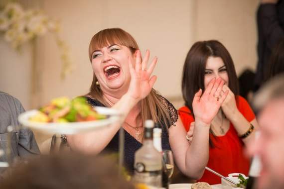 Веселая ведущая 3