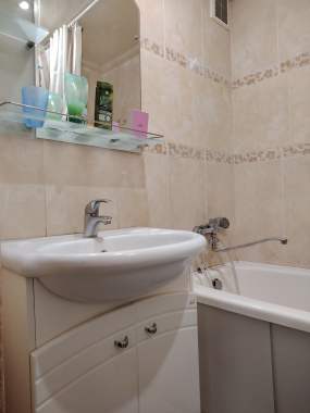 Сдается 2-х комнатная квартира на длительный срок 9