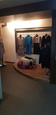 Продажа производственного помещения с магазином 4