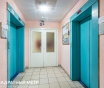 Продается светлая уютная 2-х комнатная квартира в районе ст. М. Каменная горка