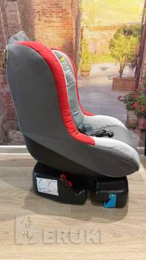 Автокресло детское chicco с наклоном спинки 3