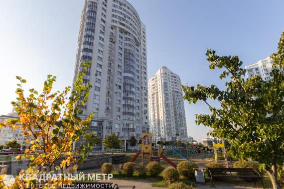 Продается 2-комнатная квартира по мястровской 6 16