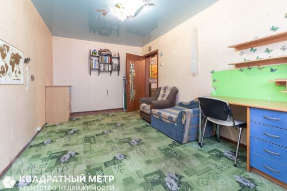В продаже 2-комн. Квартира возле метро 8