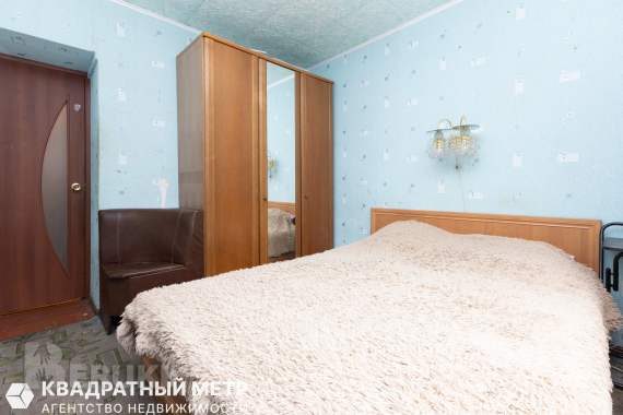В продаже 2-комн. Квартира возле метро 12